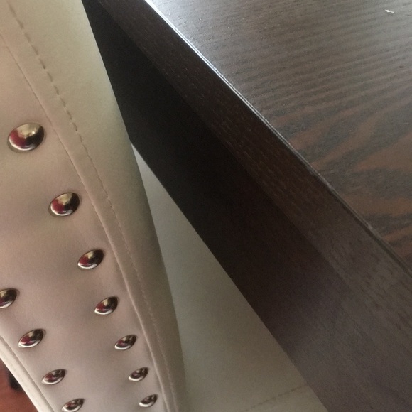 Meet your Posher, Mirla - Picture 1 of 1